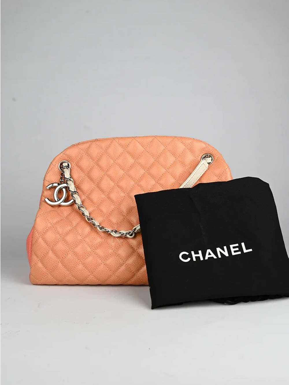 Chanel CaviarTote🔥🔥100% Authentic/ Tri-color 🧡🩷🤍Cruise Collection/ Full set